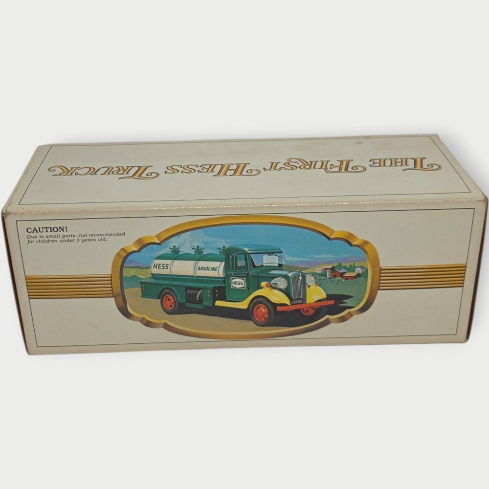HESS 1982/1983 The First Hess Truck Gasoline Fuel‎ Delivery ORIGINAL BOX VINTAGE
